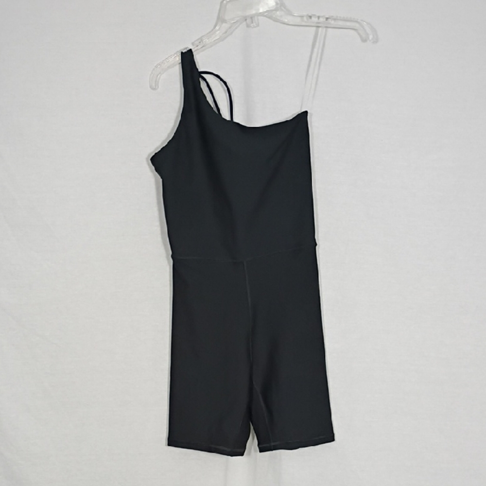 Black One-Shoulder Jumpsuit Romper